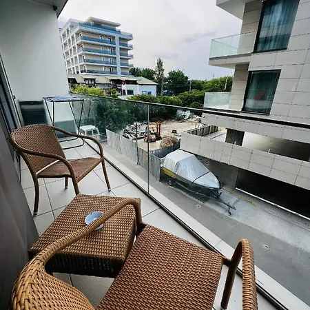 Kapi By The Lake I Apartment Mamaia